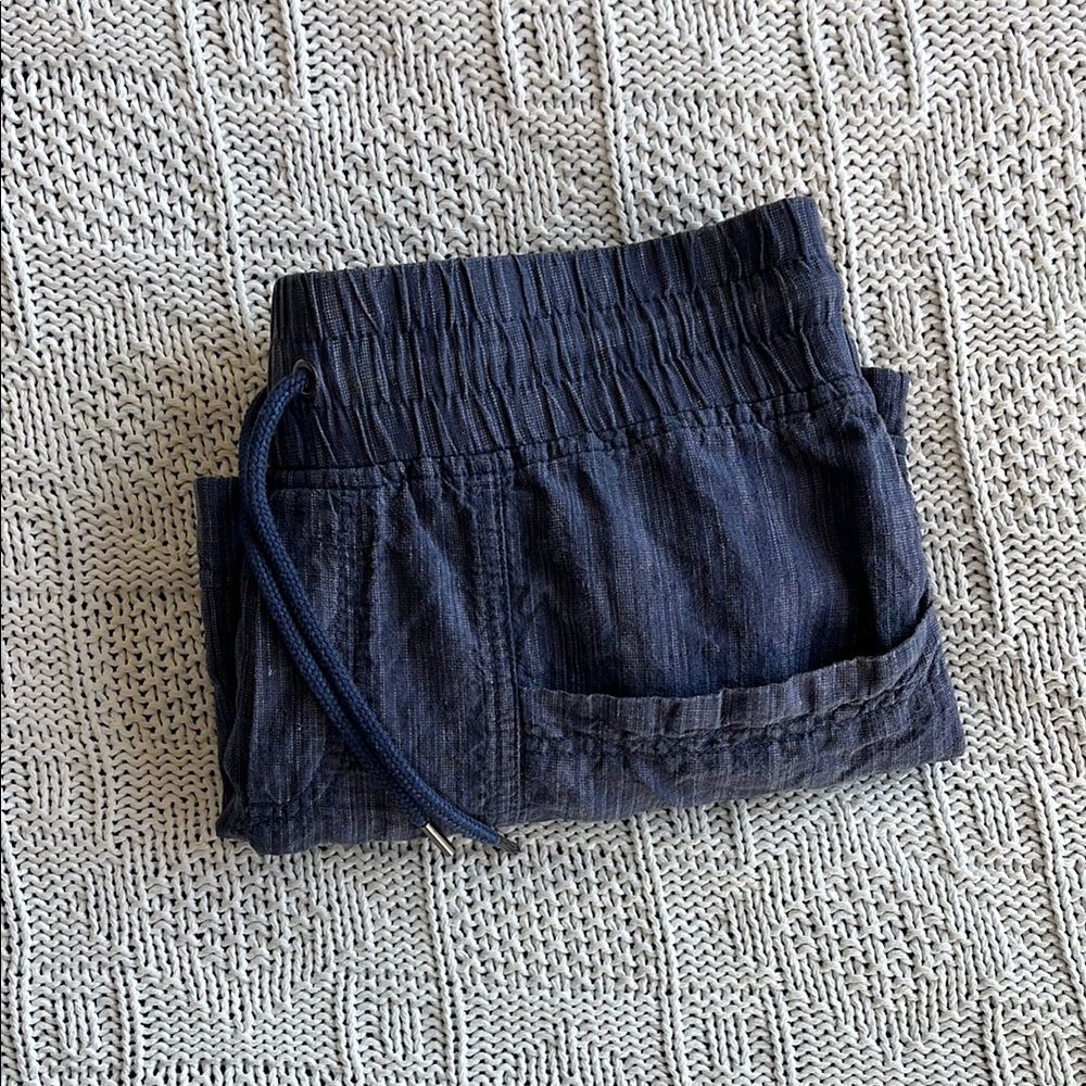 Athleta Cabo Linen 4" Short Women's Sz 4 Chambray Blue - Picture 10 of 10